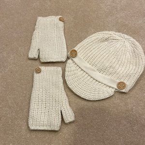 UGG Hat & Glove Set